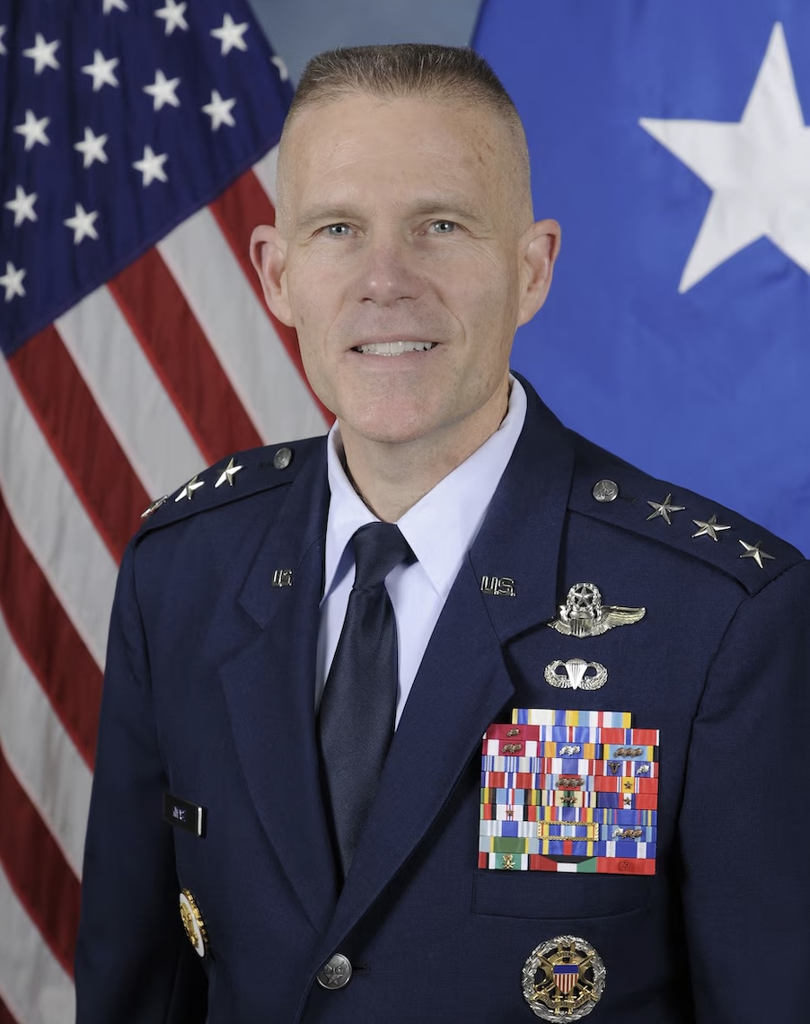 Steve Kwast, Lieutenant General (ret) USAF